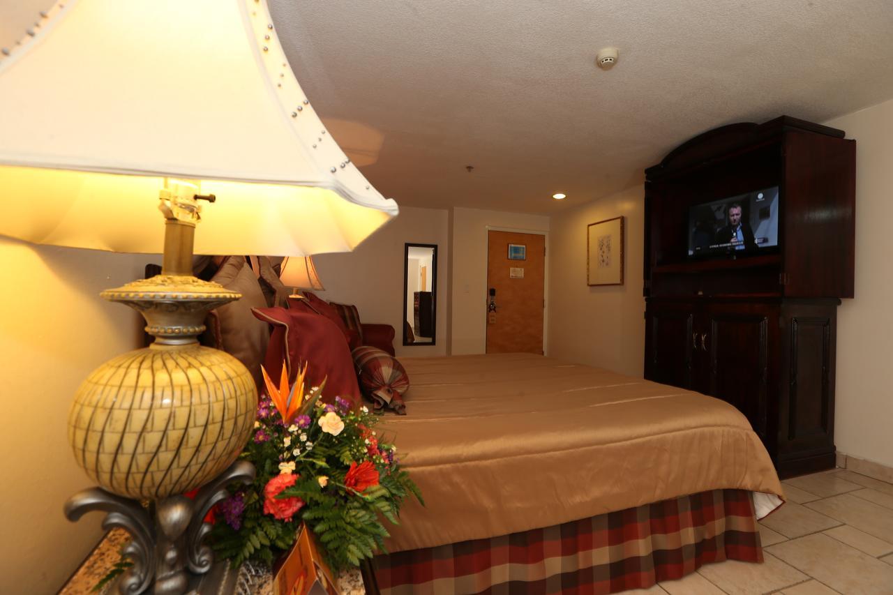 Seminole Plaza Hotel Managua Buitenkant foto